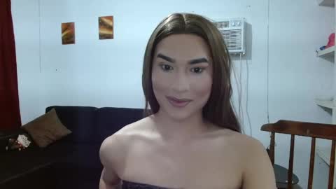Snapshot of dashly_queen1 chatting on May 2, 2026, 8:25 pm dashly_queen1 online show from May 2, 2026, 8:25 pm