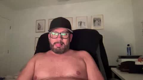 Snapshot of datguy127 chatting on March 17, 2026, 3:44 am Datguy127 online show from March 17, 2026, 3:44 am