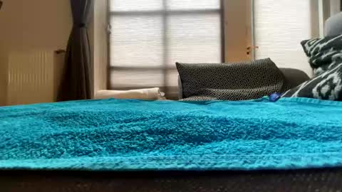 Snapshot of dave76b chatting on December 16, 2024, 11:01 am dave76b online show from December 16, 2024, 11:01 am