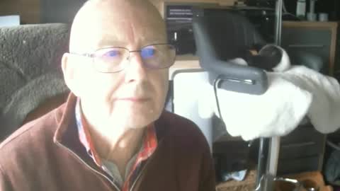 Snapshot of dave9569a chatting on October 10, 2025, 12:59 pm dave9569a online show from October 10, 2025, 12:59 pm