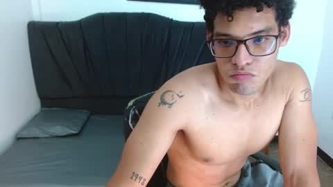 dave_20cm_ online show from January 7, 2025, 1:49 am