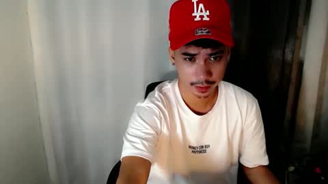 Snapshot of dave_cummers chatting on February 4, 2026, 2:23 pm DAVE online show from February 4, 2026, 2:23 pm