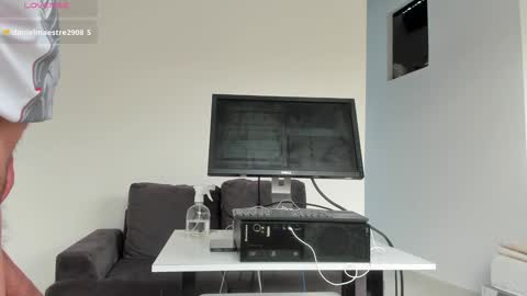 dave_hs online show from January 27, 2025, 8:28 pm