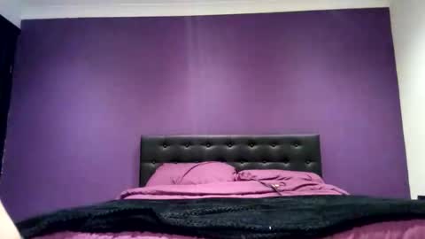 dave_magnum online show from December 15, 2025, 5:28 pm