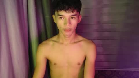 Snapshot of dave_twinkxx chatting on December 22, 2025, 7:27 am Eloy online show from December 22, 2025, 7:27 am