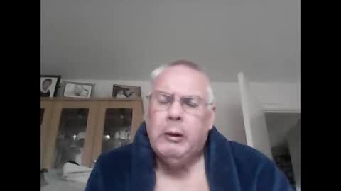 Snapshot of daveandp chatting on December 4, 2024, 11:41 am Dave online show from December 4, 2024, 11:41 am