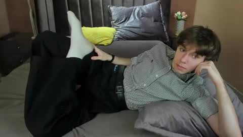 Snapshot of davebevy chatting on June 4, 2026, 7:42 pm Dave online show from June 4, 2026, 7:42 pm