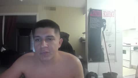 Snapshot of david089613 chatting on December 14, 2025, 3:17 pm david089613 online show from December 14, 2025, 3:17 pm