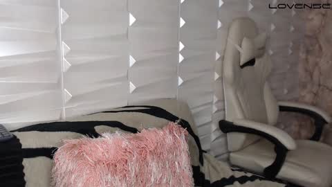 David col11 online show from November 12, 2025, 1:50 am