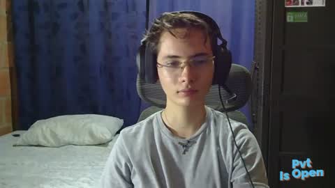 Snapshot of david_colombian chatting on June 29, 2026, 7:14 pm ProgrammerBoy online show from June 29, 2026, 7:14 pm