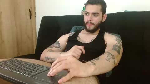 Snapshot of david_franco1 chatting on October 6, 2025, 10:18 pm Twitter davidsanctum online show from October 6, 2025, 10:18 pm