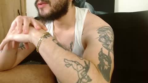 Snapshot of david_franco1 chatting on October 28, 2025, 11:29 pm Twitter davidsanctum online show from October 28, 2025, 11:29 pm