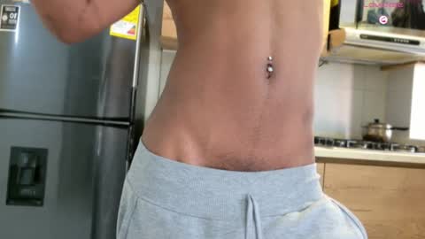 Snapshot of david_hot44 chatting on April 23, 2026, 2:08 pm david_hot44 online show from April 23, 2026, 2:08 pm