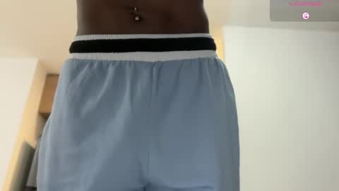 Snapshot of david_hot44 chatting on May 6, 2026, 2:40 am david_hot44 online show from May 6, 2026, 2:40 am