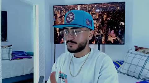 Snapshot of david_johnson372 chatting on March 8, 2026, 2:04 am Hey im David that loves to explore and speak their fantasies. Very open talktative and nice. Feel free to chat with me online show from March 8, 2026, 2:04 am