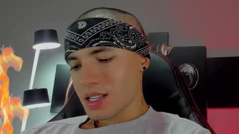 David Jons online show from January 20, 2025, 1:07 am