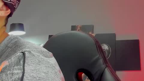 David Jons online show from February 26, 2025, 3:21 am