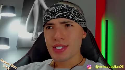 Snapshot of david_jons7 chatting on January 6, 2026, 1:20 am David Jons online show from January 6, 2026, 1:20 am