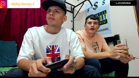 Snapshot of david_latin666_ chatting on December 26, 2024, 1:18 am David online show from December 26, 2024, 1:18 am