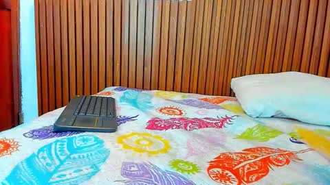 Snapshot of david_niet chatting on January 15, 2026, 6:11 pm david_niet online show from January 15, 2026, 6:11 pm