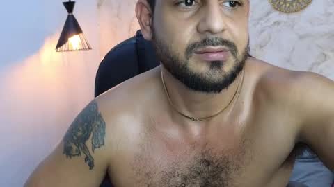 JF oliveira online show from February 23, 2025, 3:51 pm