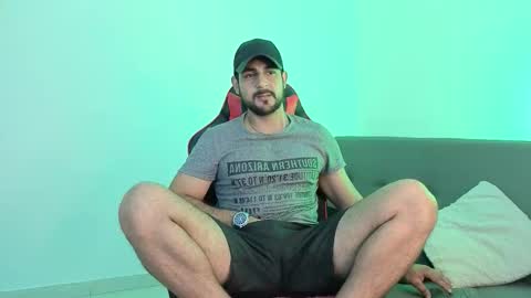 Snapshot of david_oliveira chatting on January 8, 2026, 12:07 pm JF oliveira online show from January 8, 2026, 12:07 pm