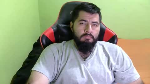 Snapshot of daviddelz chatting on February 7, 2026, 6:17 am David online show from February 7, 2026, 6:17 am