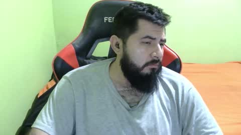 Snapshot of daviddelz chatting on February 13, 2026, 7:26 am David online show from February 13, 2026, 7:26 am