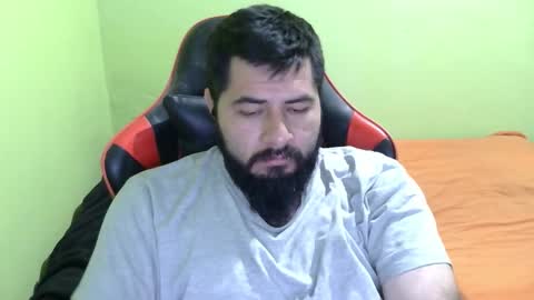 Snapshot of daviddelz chatting on February 18, 2026, 7:59 am David online show from February 18, 2026, 7:59 am