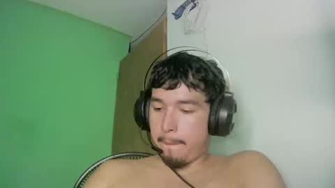 Snapshot of davidlasecuela chatting on February 7, 2026, 7:01 am DavidSkinny online show from February 7, 2026, 7:01 am