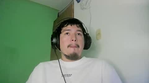 Snapshot of davidlasecuela chatting on February 13, 2026, 3:24 am DavidSkinny online show from February 13, 2026, 3:24 am