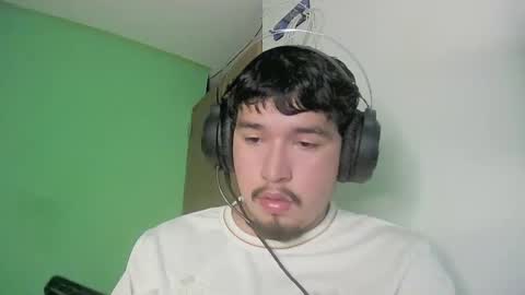 Snapshot of davidlasecuela chatting on February 21, 2026, 3:29 am DavidSkinny online show from February 21, 2026, 3:29 am