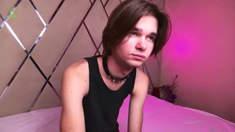 Snapshot of davidleatherhoff chatting on November 29, 2025, 3:48 pm DAVID online show from November 29, 2025, 3:48 pm