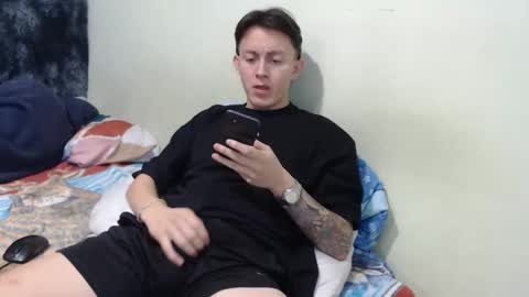 davidp2004 online show from January 7, 2026, 2:36 am