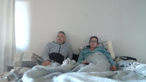 Davidstrong cam online show from June 12, 2026, 5:28 am