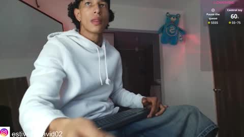 Snapshot of davidxxx02 chatting on September 19, 2025, 12:56 am Estiven online show from September 19, 2025, 12:56 am