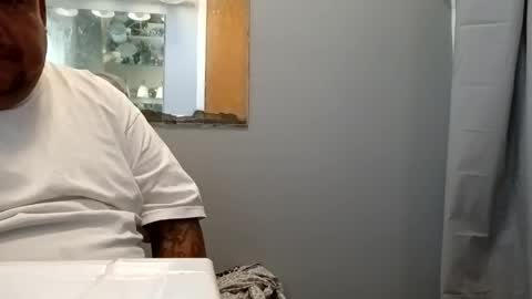 davidzhere222800 online show from November 10, 2025, 11:15 pm