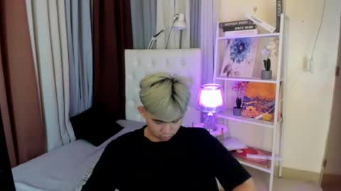 Snapshot of davincihugecock chatting on April 19, 2026, 6:10 pm daniel online show from April 19, 2026, 6:10 pm