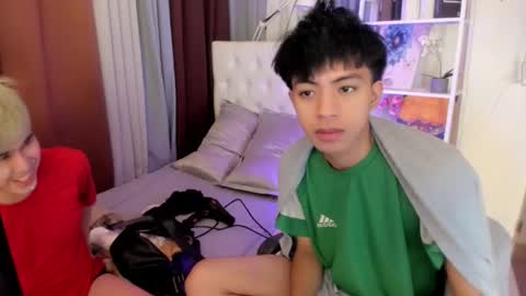 Snapshot of davincihugecock chatting on April 23, 2026, 5:59 pm daniel online show from April 23, 2026, 5:59 pm