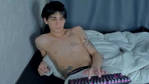 Snapshot of davisross chatting on November 3, 2025, 6:14 am davis online show from November 3, 2025, 6:14 am