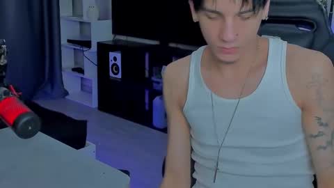 davis online show from December 23, 2025, 6:55 am