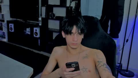 davis online show from April 8, 2026, 1:33 pm