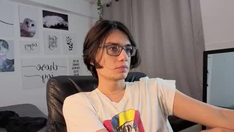 davoxer online show from December 21, 2025, 3:35 am