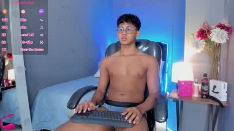 dawn_16 online show from November 12, 2025, 9:03 pm