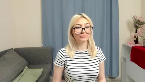 dawnalder online show from February 5, 2025, 5:31 pm