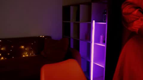 dayanaro online show from February 26, 2026, 7:29 am