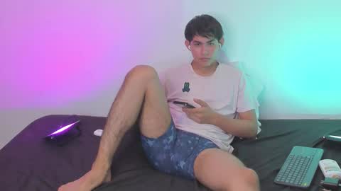 Snapshot of dayner_fox chatting on January 9, 2026, 3:42 am dayner_fox online show from January 9, 2026, 3:42 am