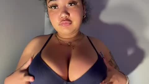 dayqueen1 online show from June 26, 2026, 11:14 am
