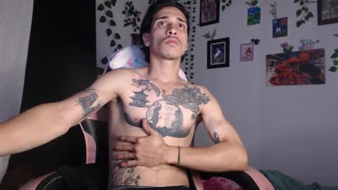 Snapshot of dazzayyy chatting on February 13, 2025, 12:57 am dazzayy online show from February 13, 2025, 12:57 am