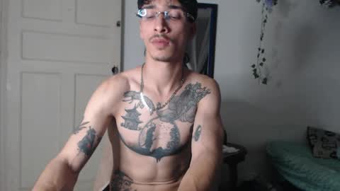 Snapshot of dazzayyy chatting on May 15, 2026, 12:50 am dazzayy online show from May 15, 2026, 12:50 am